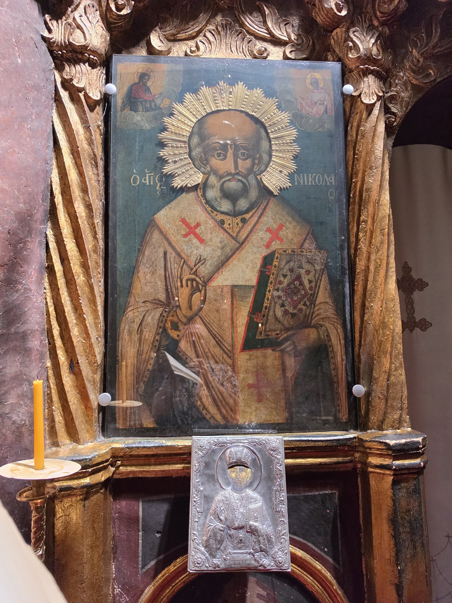 Detaliu din iconostasul Mănăstirii Plumbuita